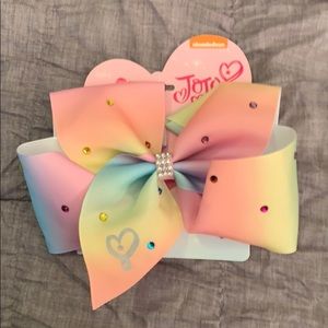 JoJo Siwa Bow